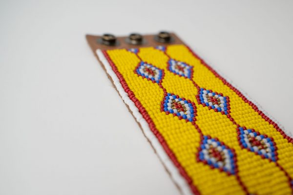 Brazalet Olkimatare Ancho amarillo - Imagen 3