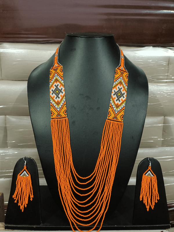 EDICIÓN ESPECIAL  Collar y pendientes largos SANDRA